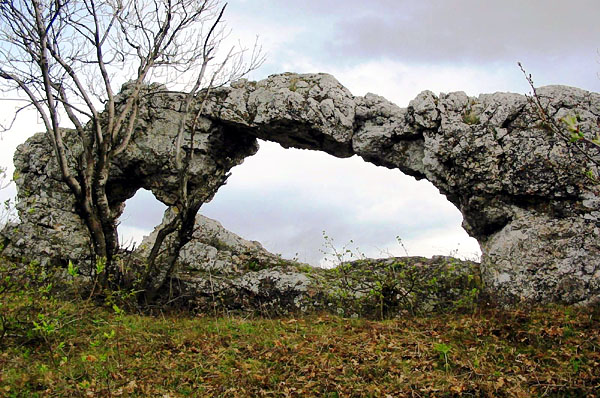 Zorunovak Arch