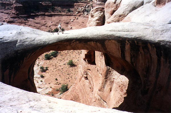 Arch 4-34, Shot Canyon